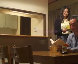 Phục vụ gã chủ nhà biến thái