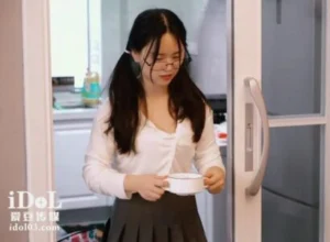 Con gái về quê ăn tết bị bố dượng địt vì càng lớn càng ngon Con gái về quê ăn tết bị bố dượng địt vì càng lớn càng ngon