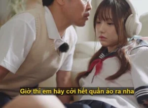 Gã hàng xóm giả làm thầy giáo thôi miên em nữ sinh để giở trò đồi bại