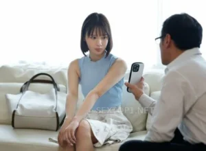 Phát hiện gia sư làm tình với con trai, ông bố cơ hội quay lại tống tình