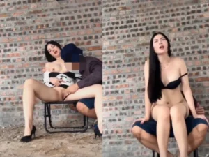 Cảm giác lạ khi được người lạ doggy trong nhà hoang